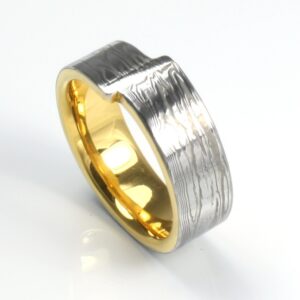 Mokume gane ring af damascenstål