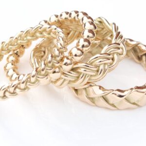 Flettede ringe i guld