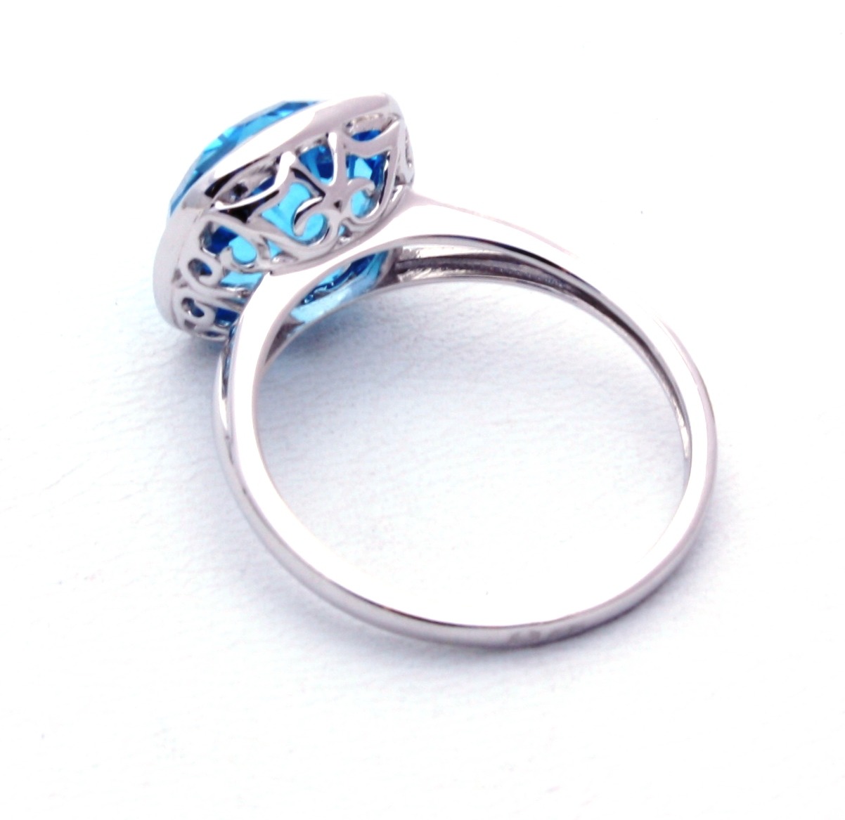 Topas ring 14 kt hvidguld